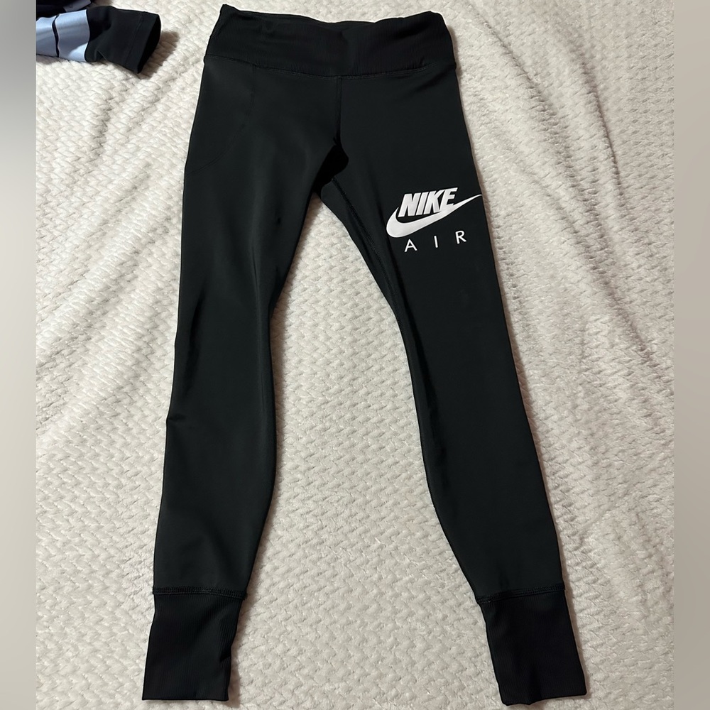 NIKE WORKOUT LEGGINGS